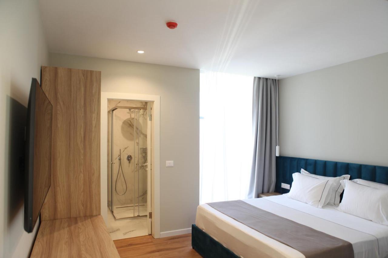 Volmar Hotel Durrës 外观 照片