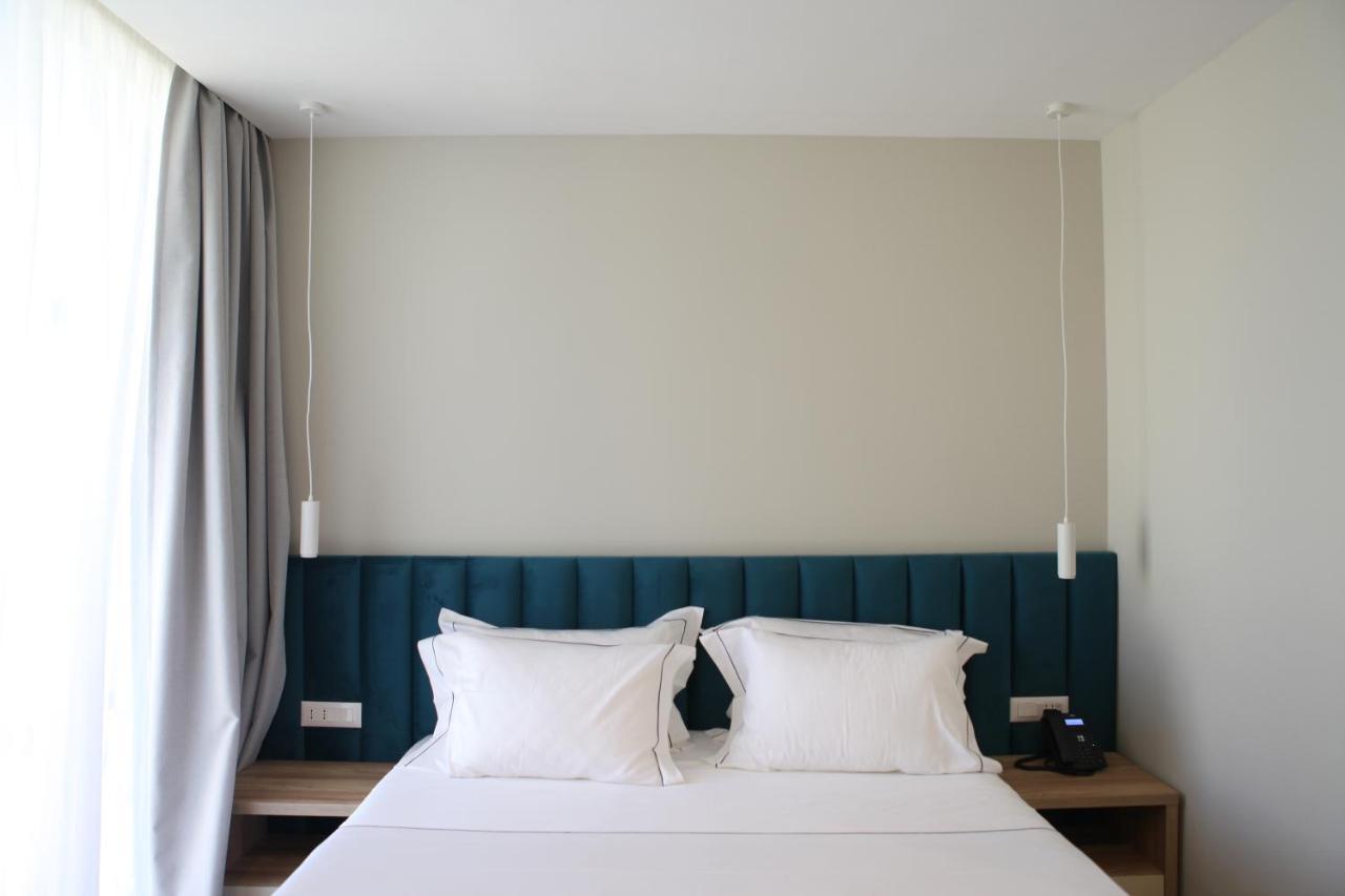 Volmar Hotel Durrës 外观 照片