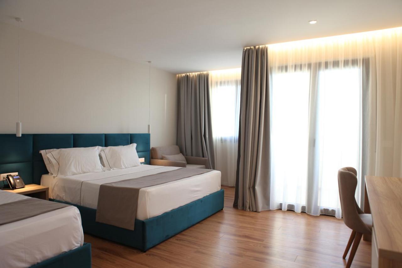Volmar Hotel Durrës 外观 照片