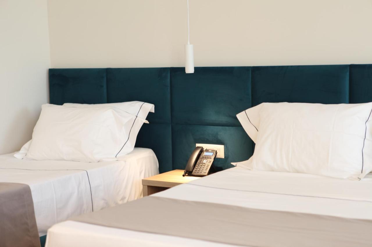 Volmar Hotel Durrës 外观 照片