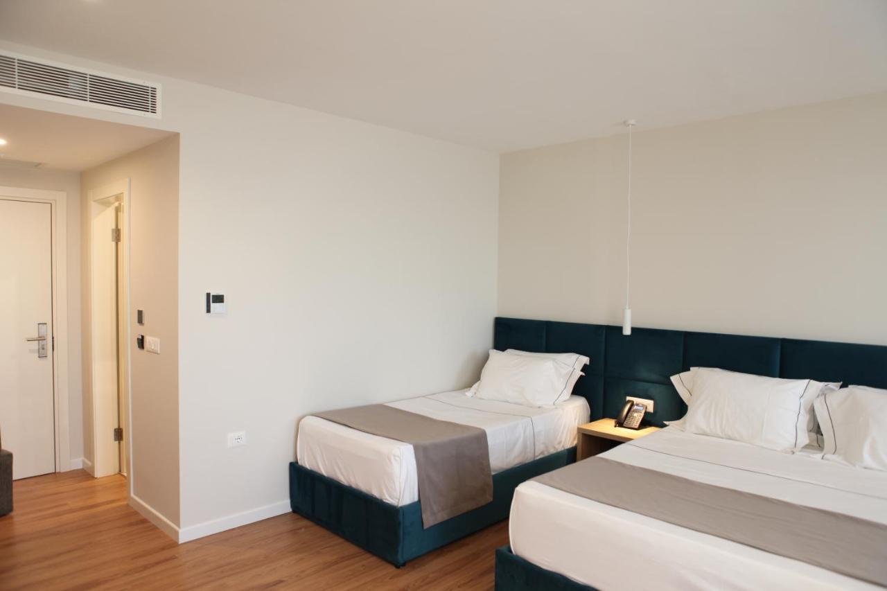 Volmar Hotel Durrës 外观 照片