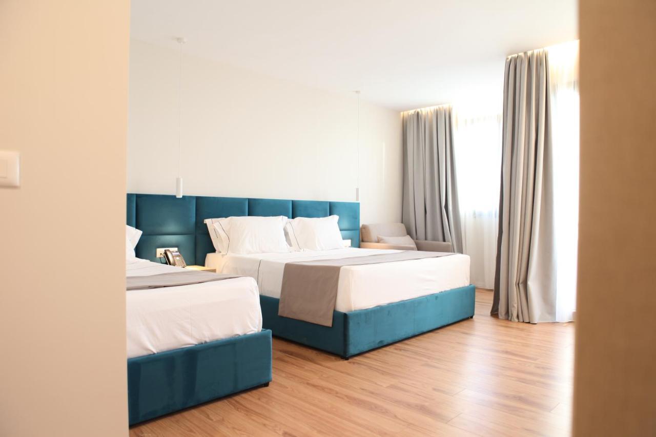 Volmar Hotel Durrës 外观 照片
